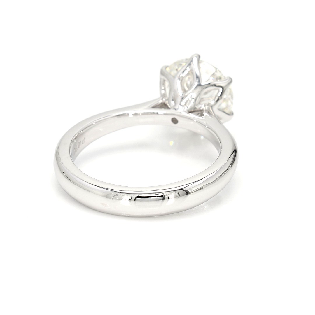 18K 3.01 ct H VS2 P2,325,200 White Frame 6