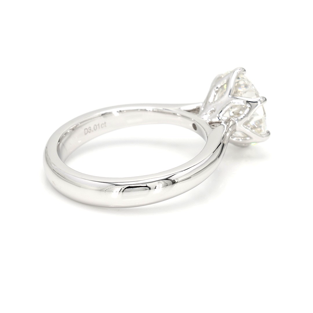18K 3.01 ct H VS2 P2,325,200 White Frame 7