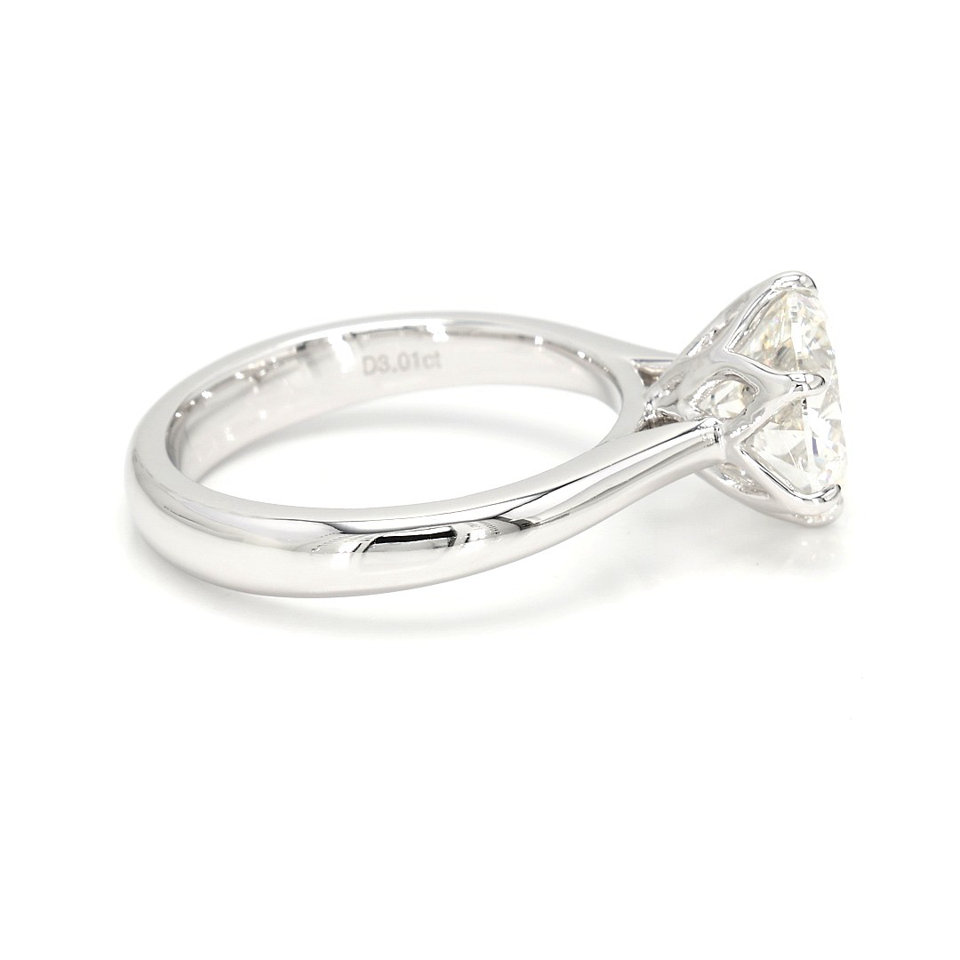 18K 3.01 ct H VS2 P2,325,200 White Frame 8