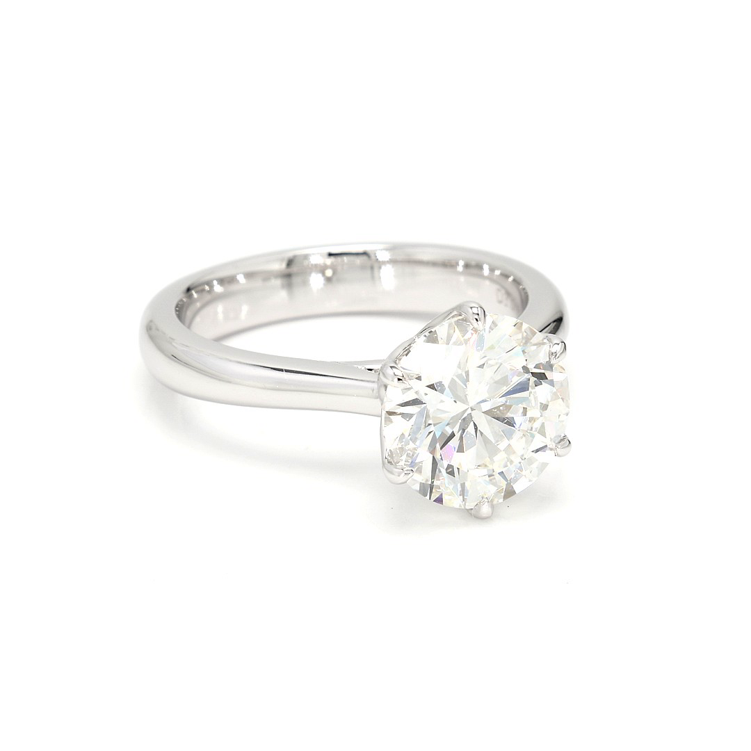 18K 3.01 ct H VS2 P2,325,200 White Frame 10