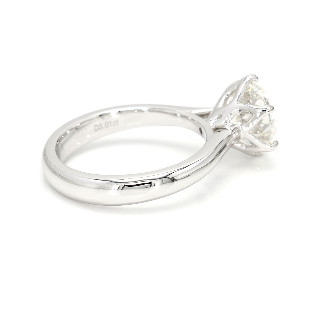 18K 3.01 ct H VS2 P2,325,200 White Frame 18