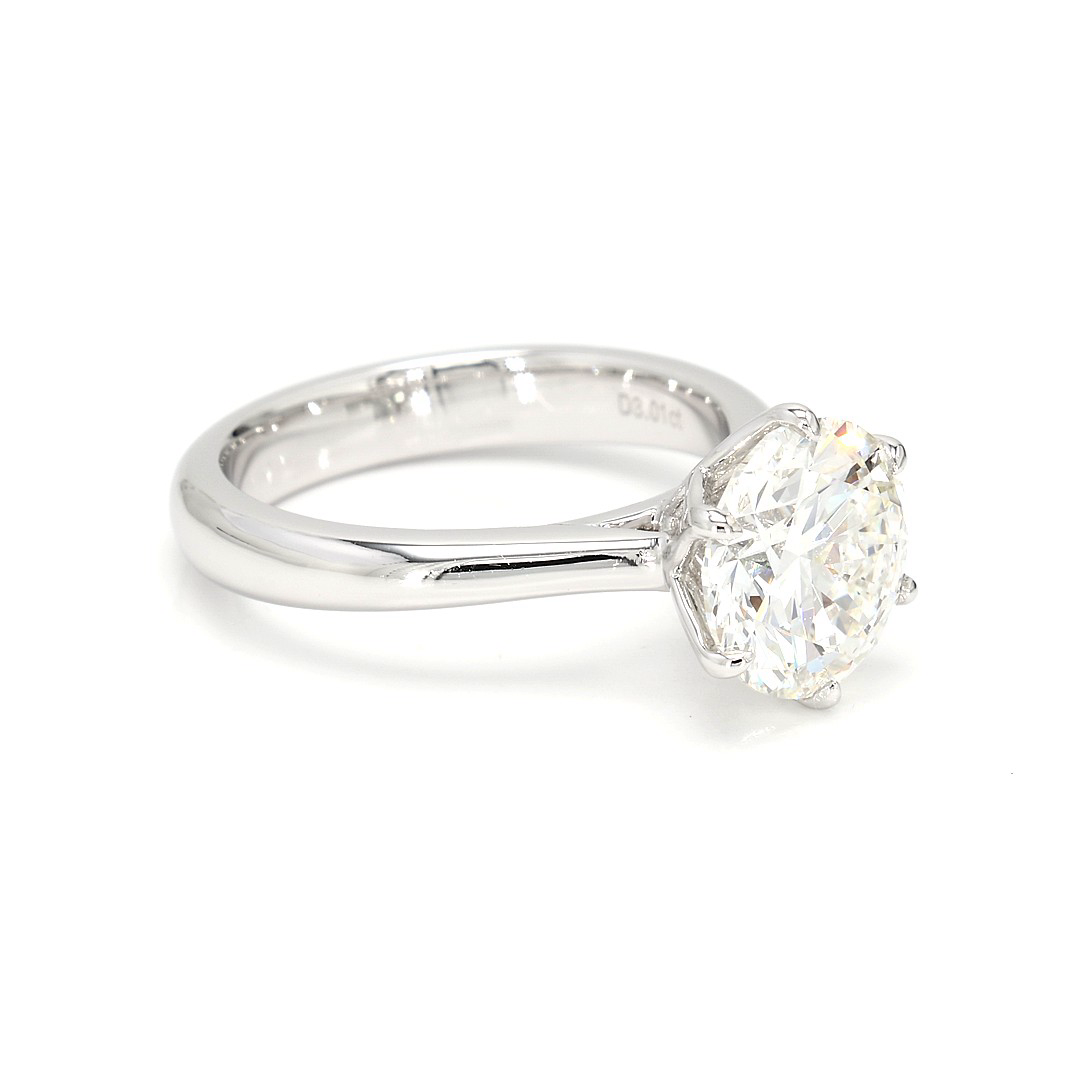 18K 3.01 ct H VS2 P2,325,200 White Frame 20