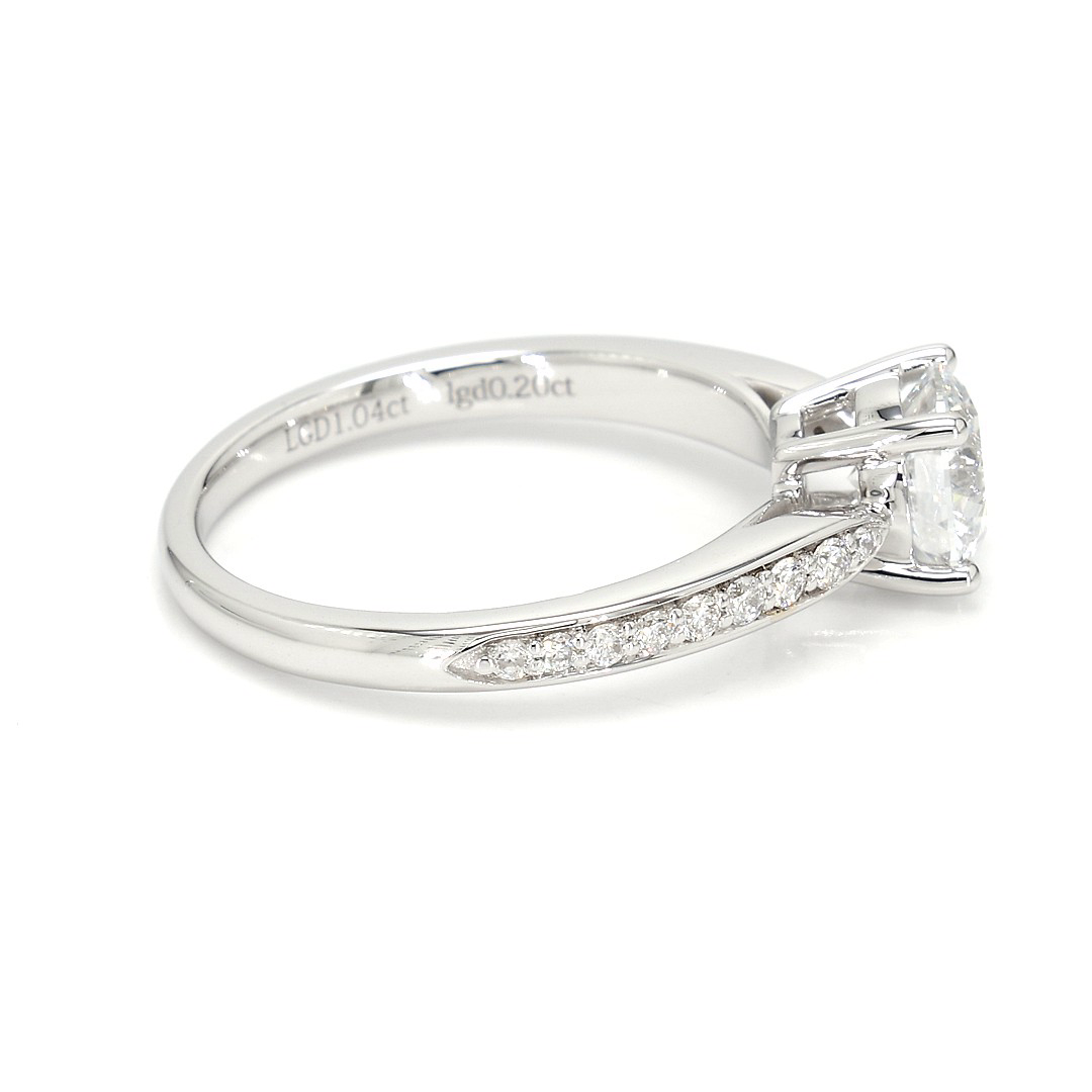 18K 1.04 ct E VVS2 P91,406 White Frame 8