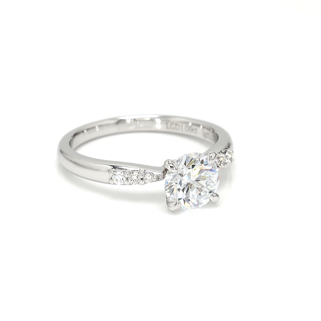 18K 1.09 ct E VVS2 P86,273 White Frame 10