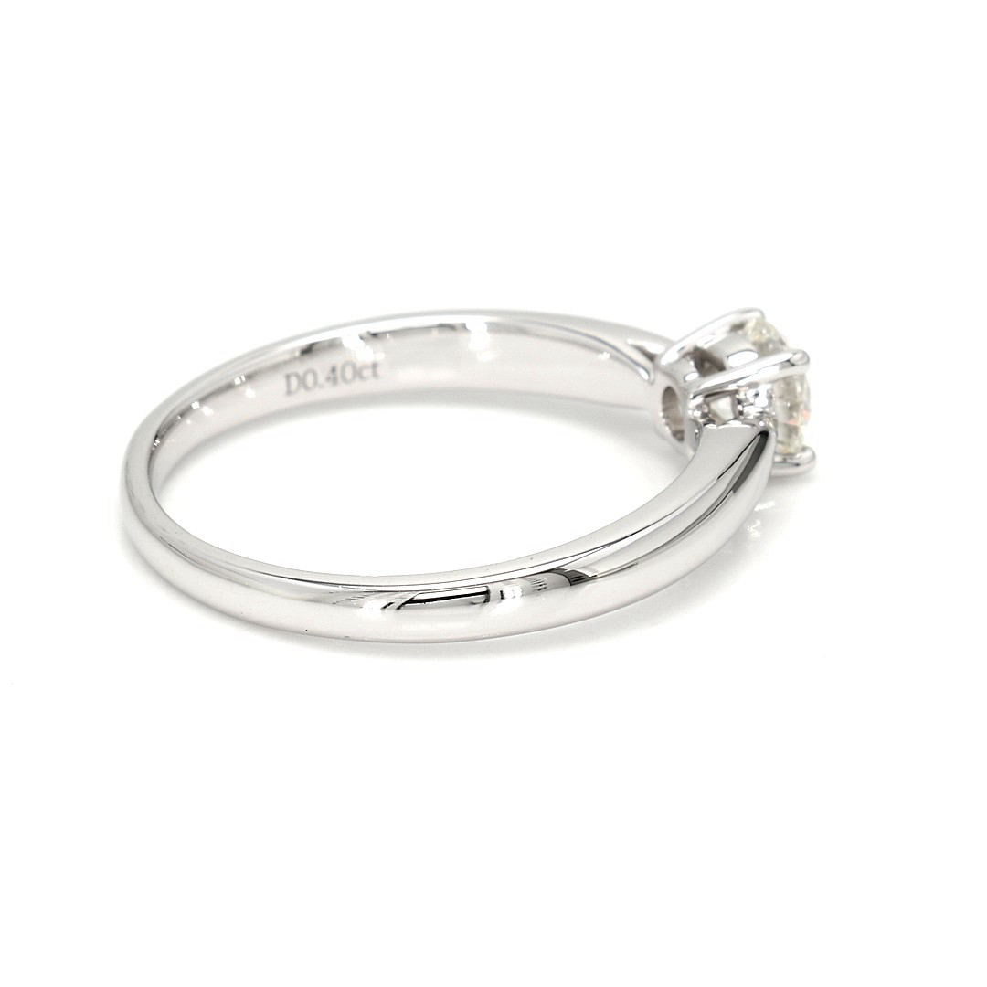 18K 0.4 ct I VS1 P63,415 White Frame 18