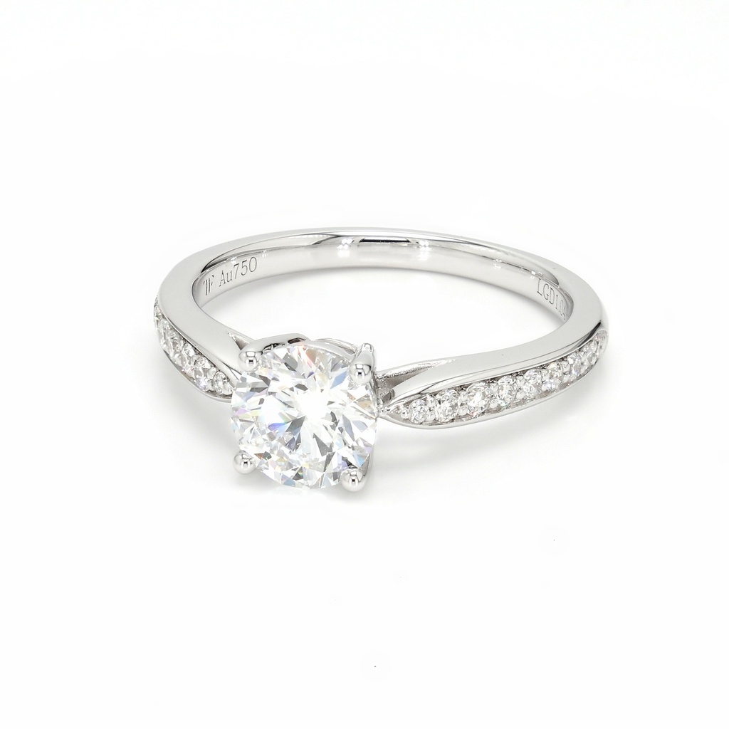 18K 1.04 ct E VVS2 P91,406 White